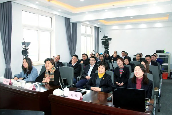 Grassroots dynamics|Yongxing Carton Factory and its party branch held a "telling stories about diligence and honesty, showing the style of party members" star story gathering
